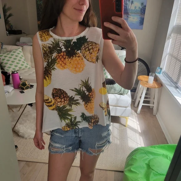 Chaser | Pineapple Tank - Picture 2 of 12